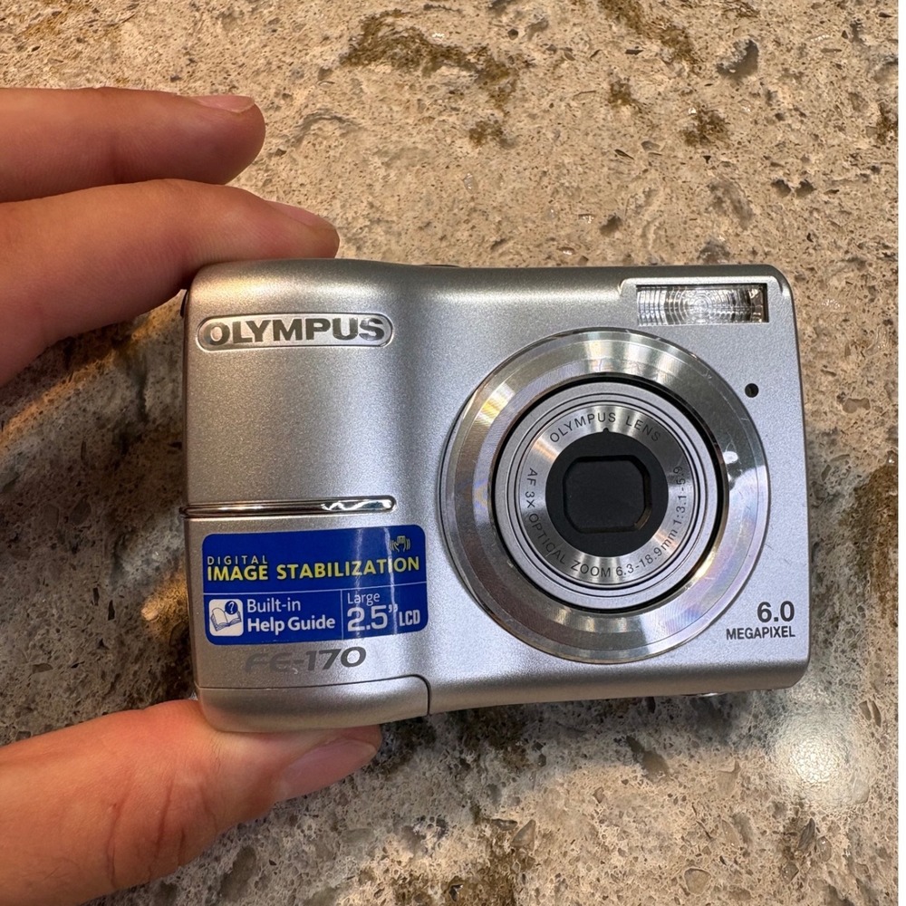 Tested‎ Olympus FE-170 6.0MP Digital Camera 3x Optical Zoom w/ Picture Card